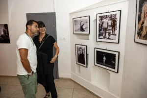 מבקרים בתערוכת ירושלמים | Visitors at the Jerusalemites exhibition